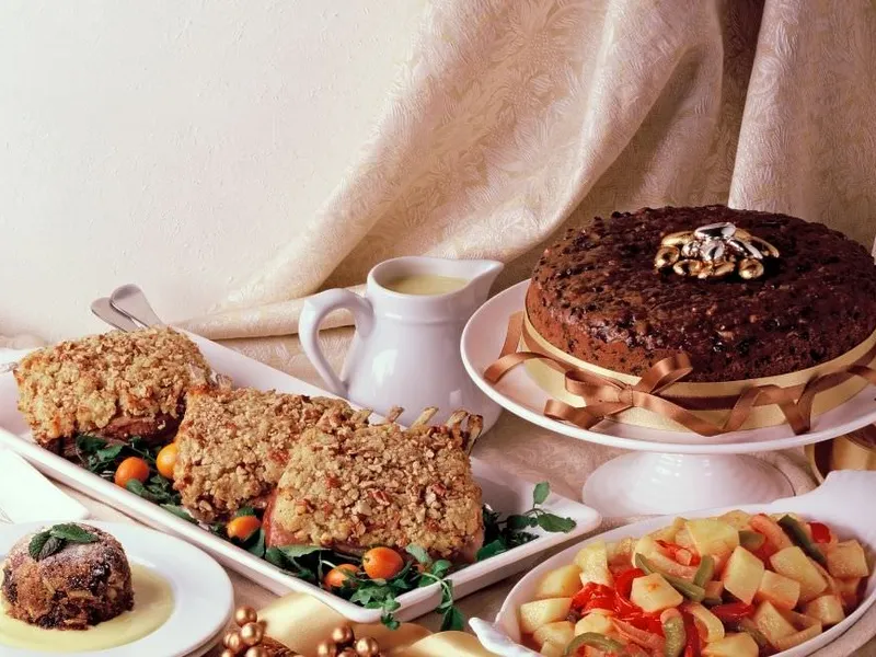 Geburtstagsbuffet mit vielfältigen Speisen